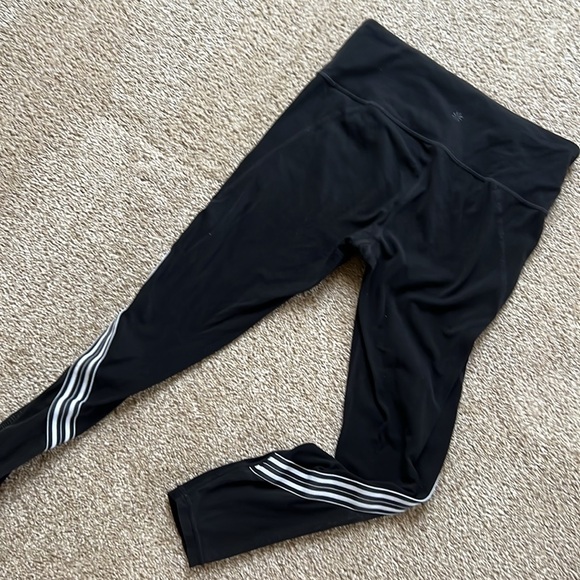 Athleta Medium Reflective Stripe Black High Rise Pull On Leggings - Picture 3 of 5